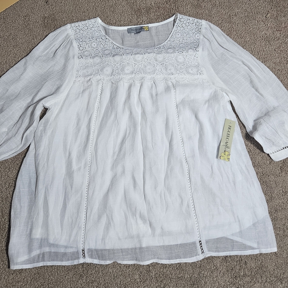 HeartSoul White Lace Accent Blouse